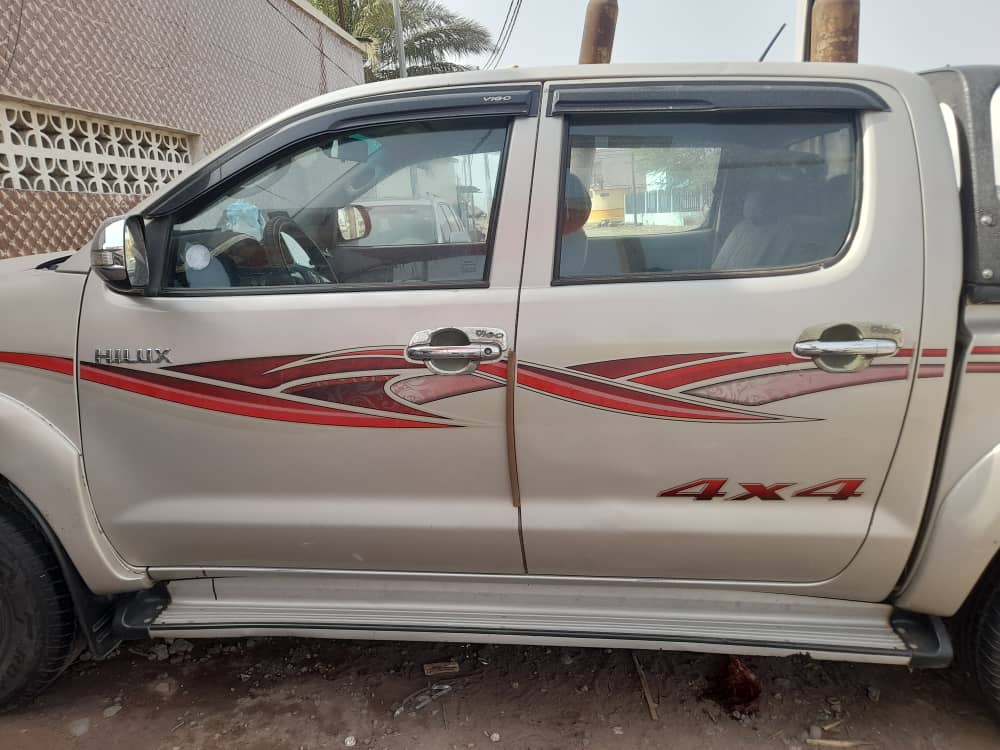 Toyota Hilux 2015, turbo, superbe moteur, clim 100% — photo 1