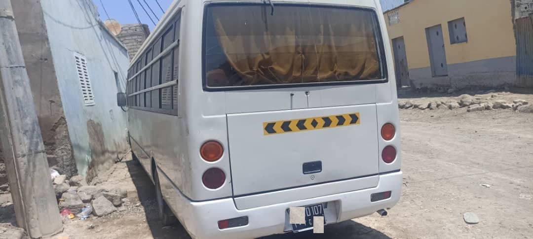 Bus Mitsubishi Rosa 35 places, neuf — photo 1