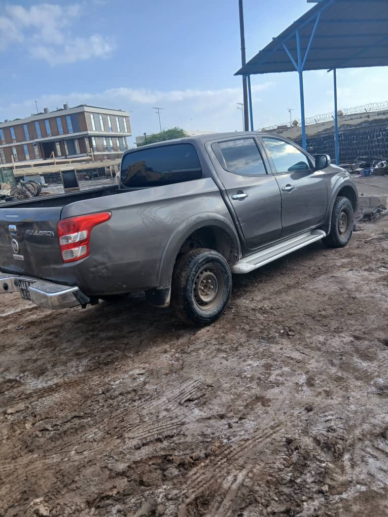 Pick-up Fiat diesel, bon état, entretien régulier — photo 1