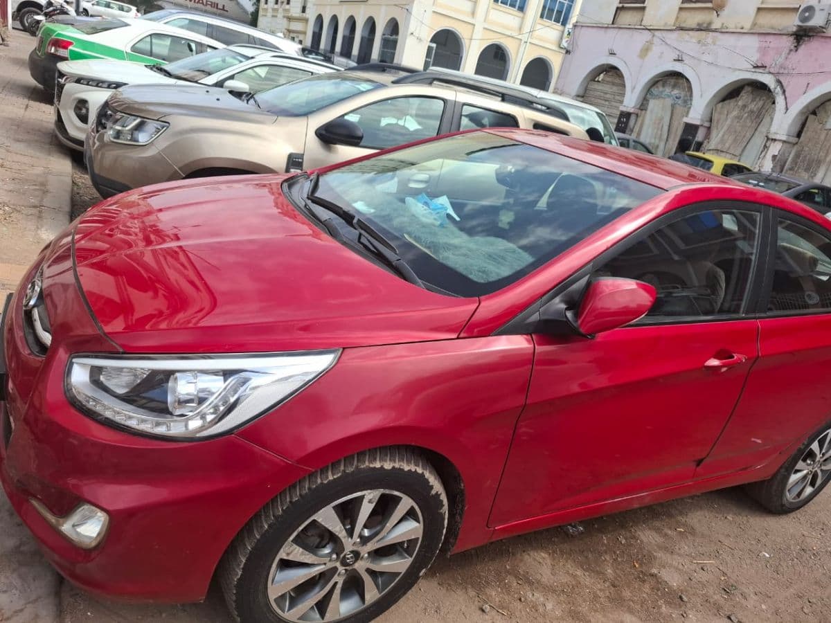 Hyundai Tucson 2016, SUV économique avec équipements complets — photo 1