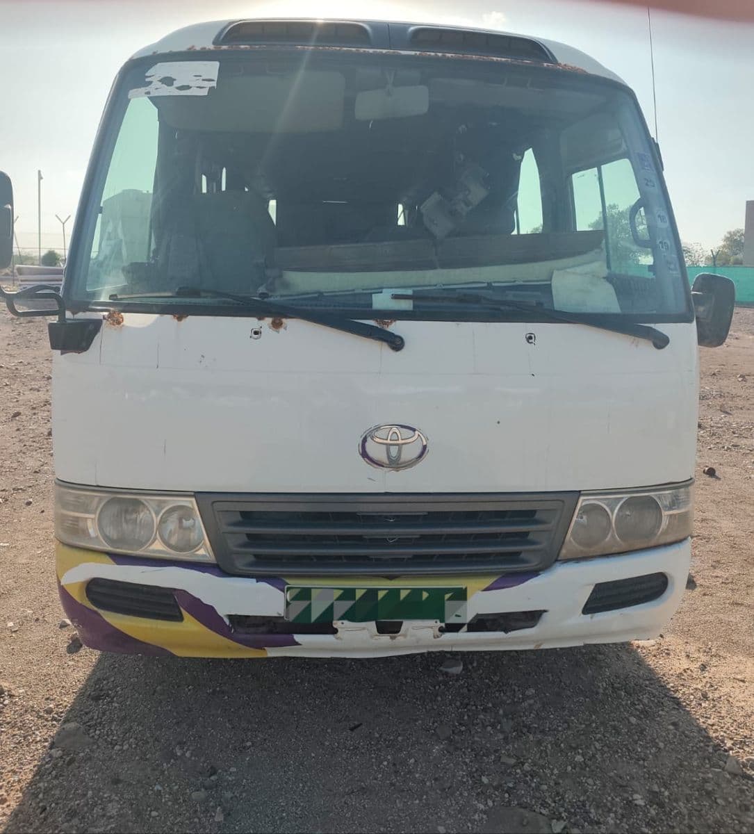 Toyota Bus 35 places, bon état, idéal pour transport scolaire ou touristique — photo 1