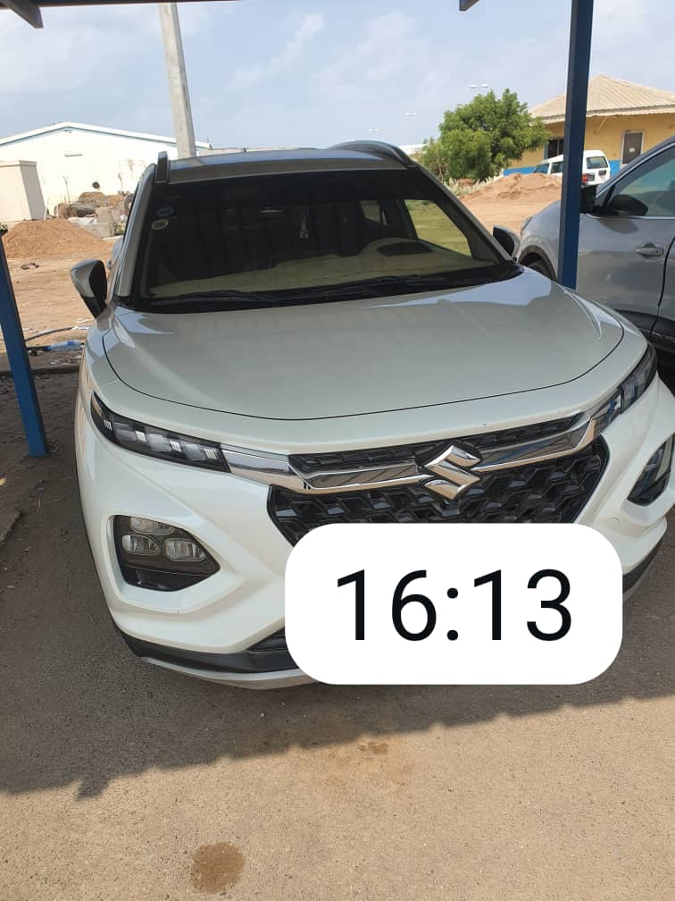 Suzuki Fronx 2024, boîte automatique, tout option — photo 1