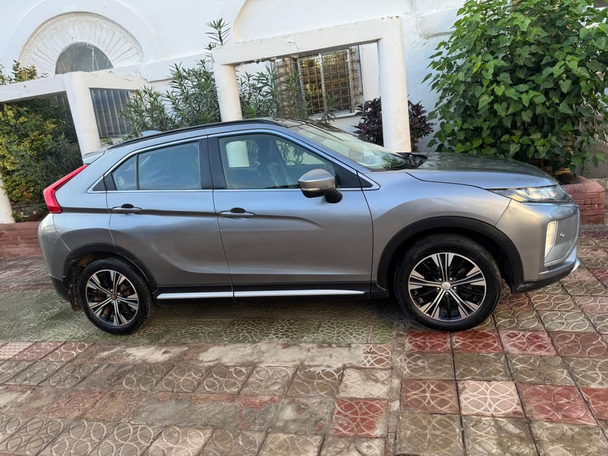 Mitsubishi Eclipse Cross 2021, transmission automatique, excellent état — photo 1