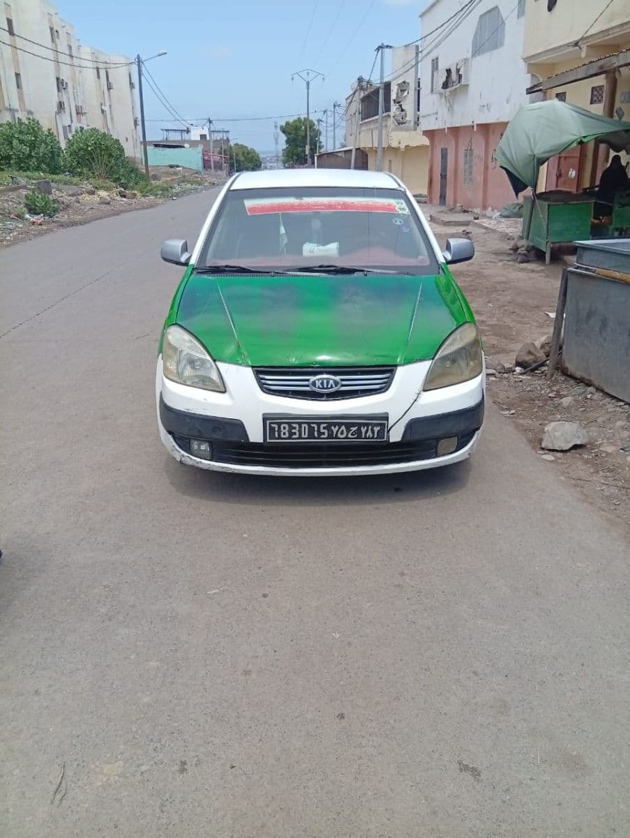 Taxi Kia 2008 en excellent état — photo 1