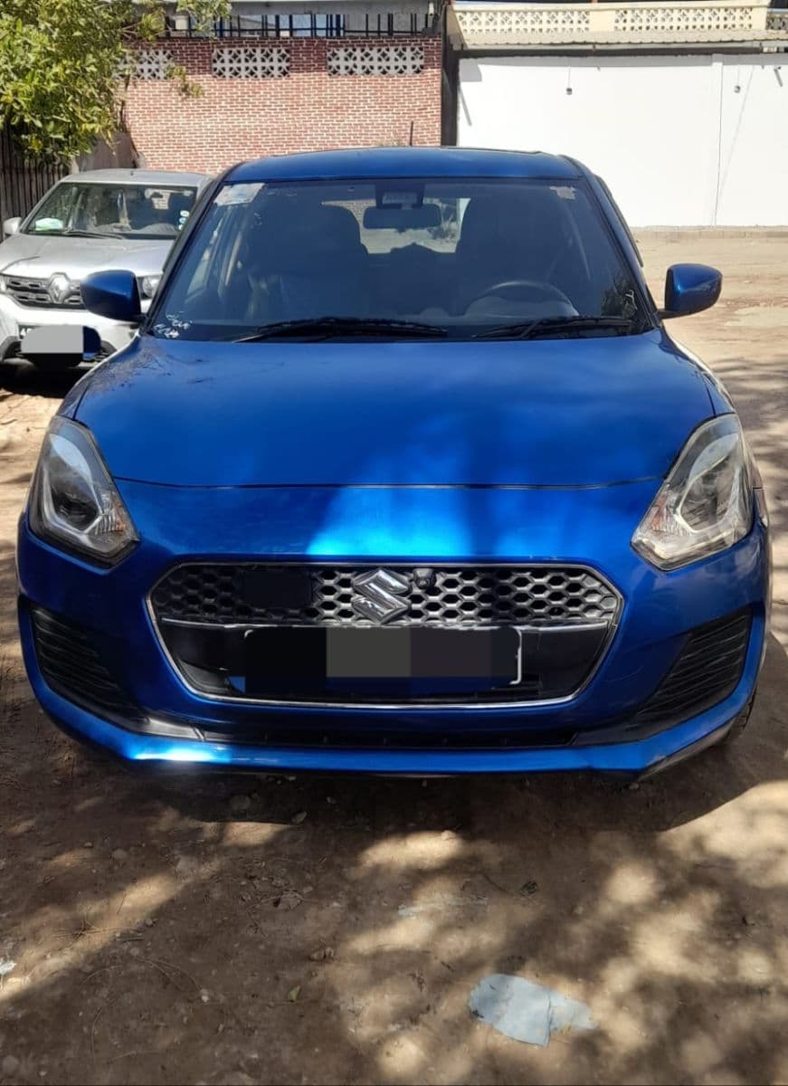 Suzuki Swift 2018-2019, essence, automatique — photo 1
