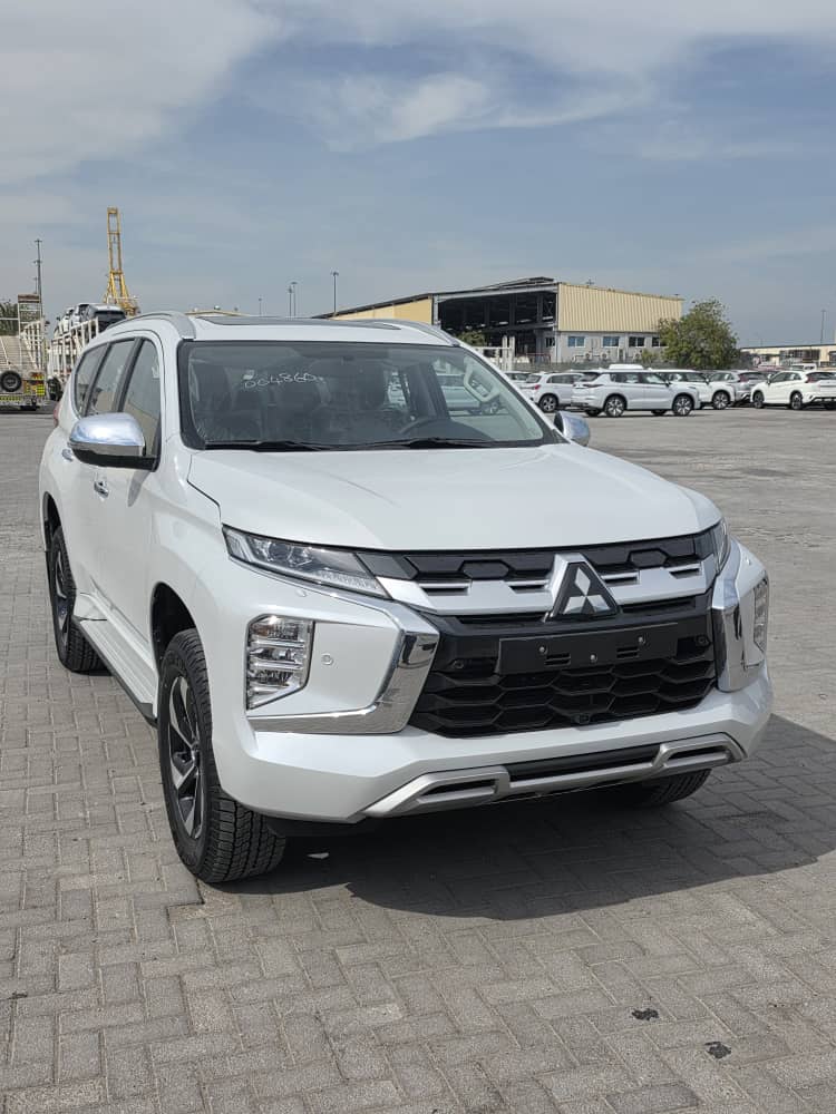 Mitsubishi P-Line03L SUV 4WD, année 2026, comme neuf — photo 1