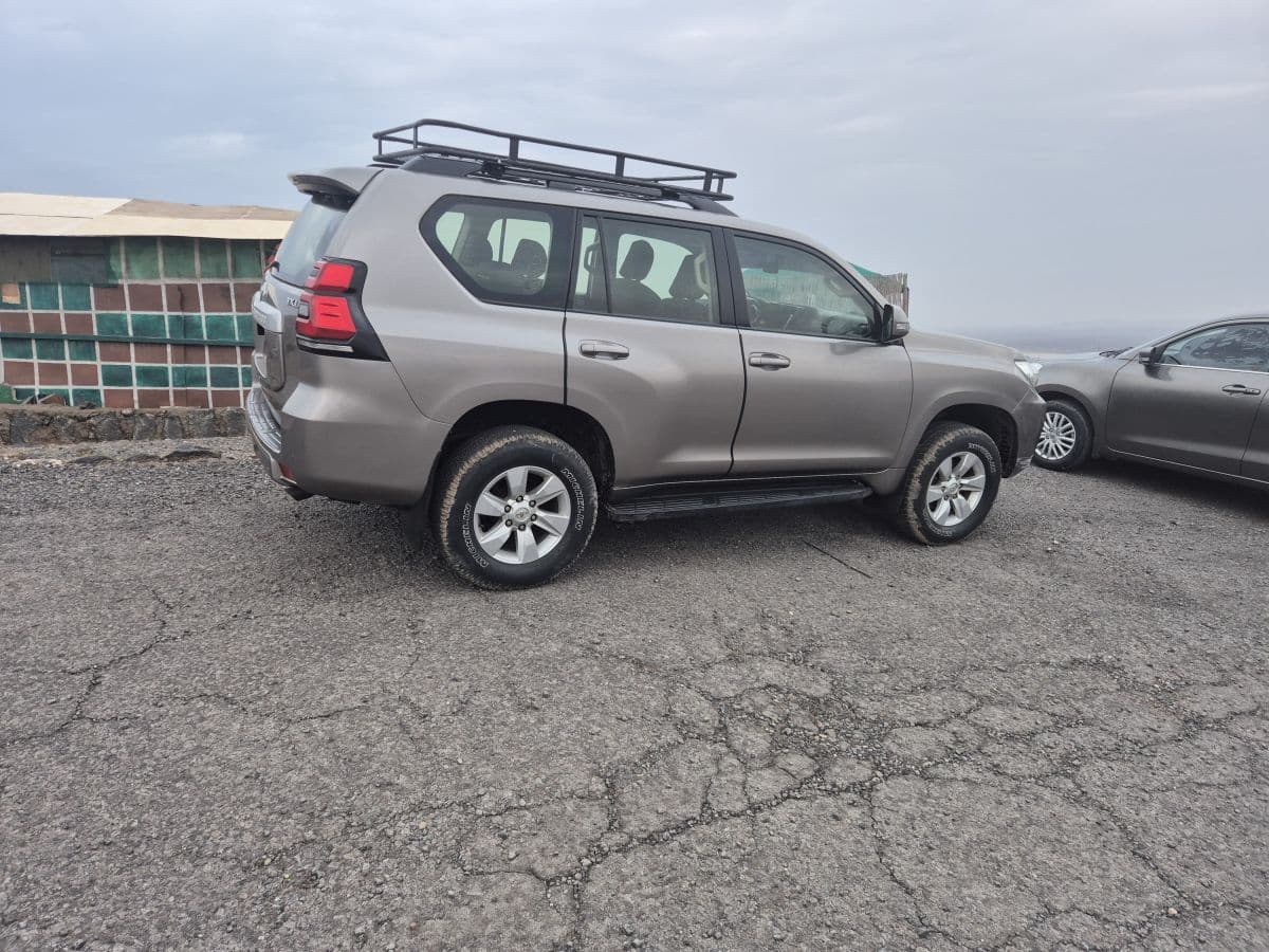 2018 Toyota Unknown — photo 1