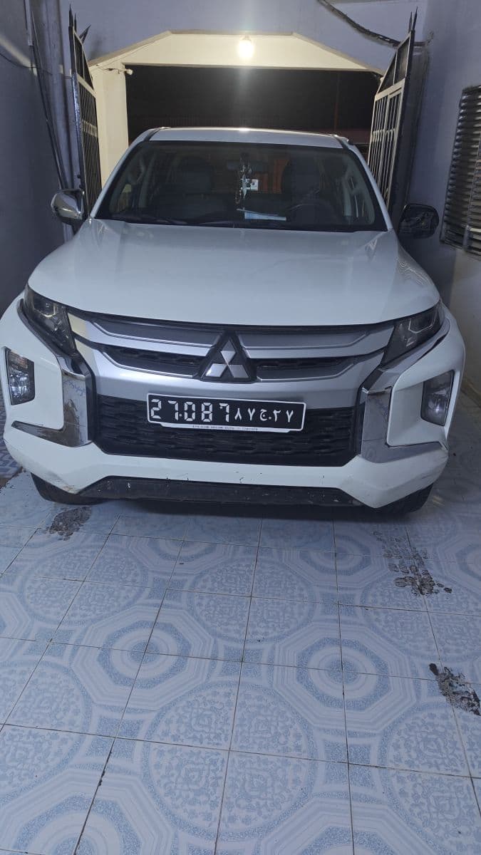 Mitsubishi L200 2020, bon état, propre, bien entretenu — photo 1