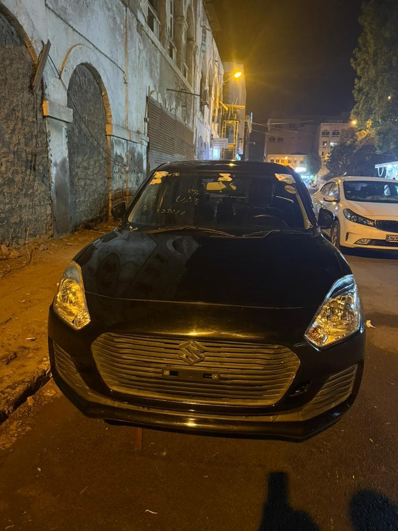 Suzuki Swift 2018, automatique, provenance Dubai, faible kilométrage, état impeccable — photo 1