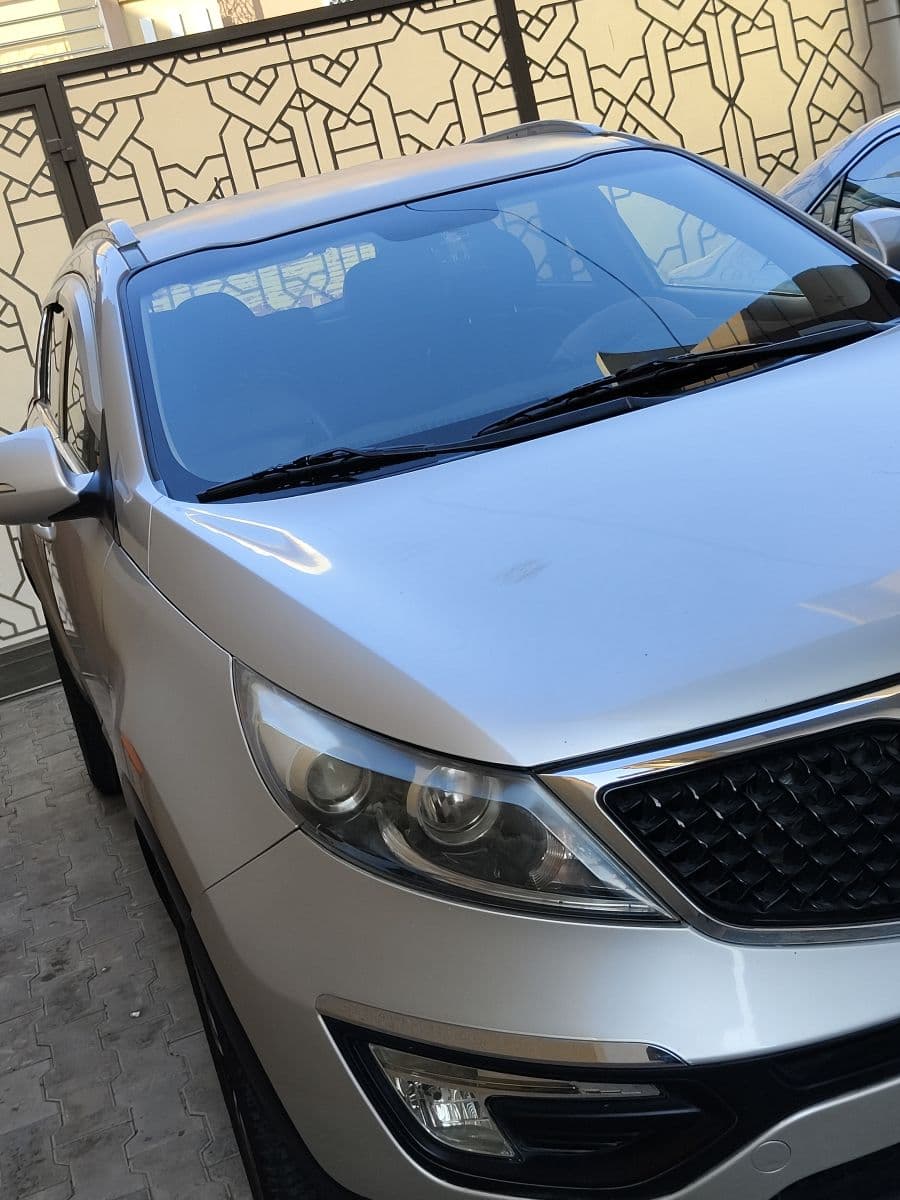 Kia Sportage 2013, parfait état, noir intérieur, argent extérieur — photo 1