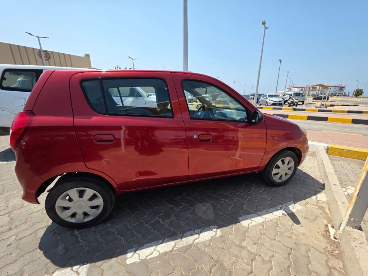 Suzuki Alto 43 000 km, essence, climatisation en parfait état — photo 1